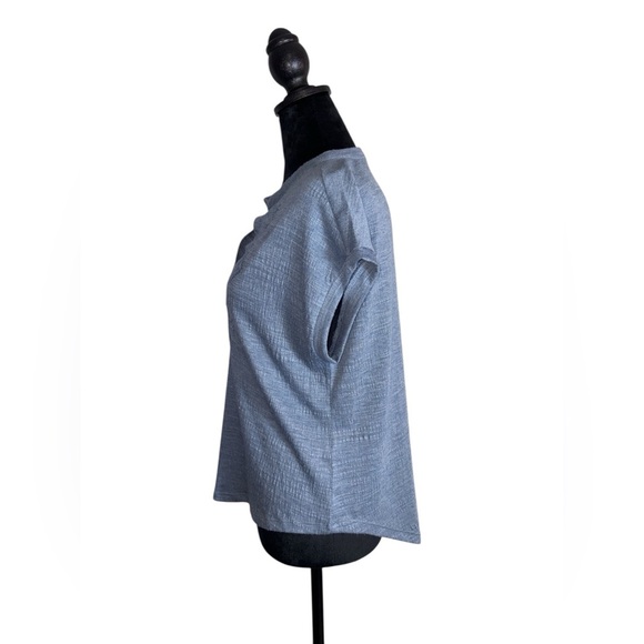 Cable & Gauge Cap Sleeve Henley V-Neck Tee w Floral Embroidery Sz X-Small NWT - Picture 6 of 9